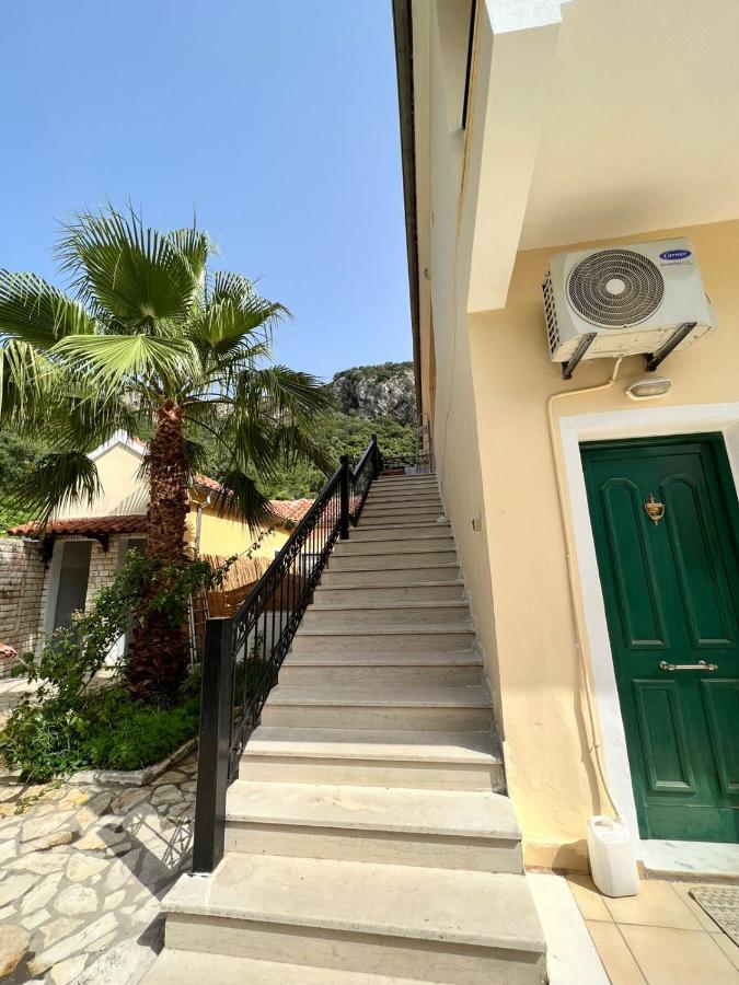 Lithino Apartments - 5Min From The Beach Agios Ioannis Peristeron  Exterior photo