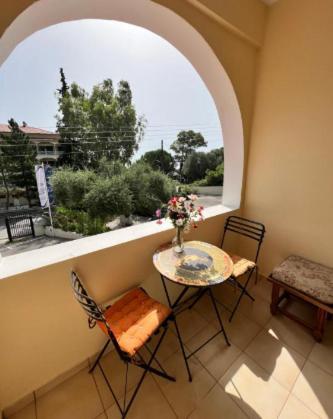 Lithino Apartments - 5Min From The Beach Agios Ioannis Peristeron  Exterior photo